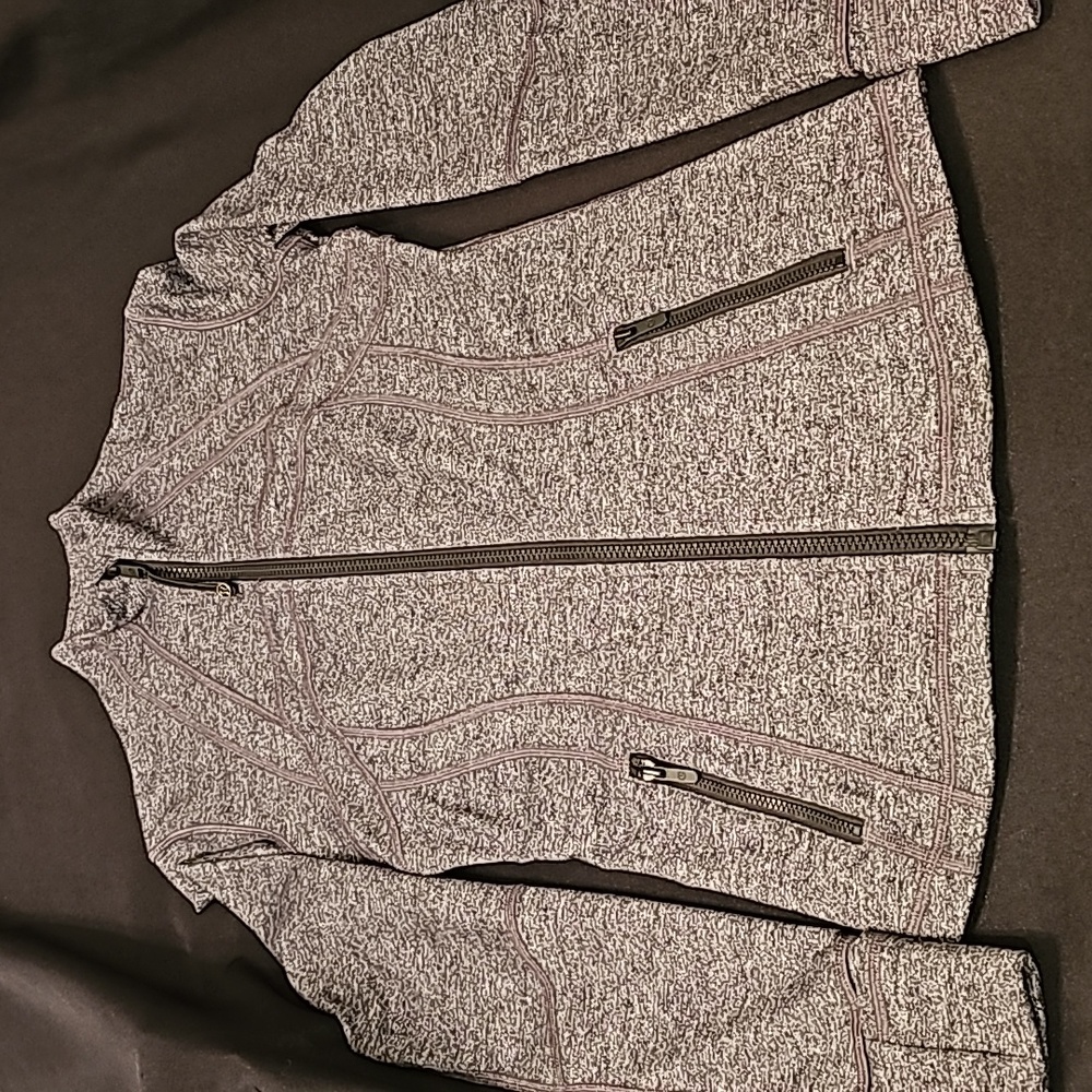 Lululemon Women's Charcoal Grey Define Jacket, Size 4.